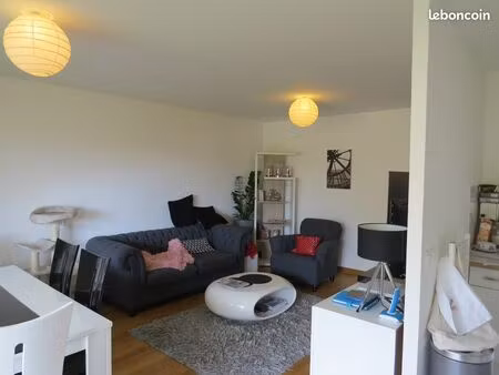 beau f3 dans résidence de standing plein centre ville