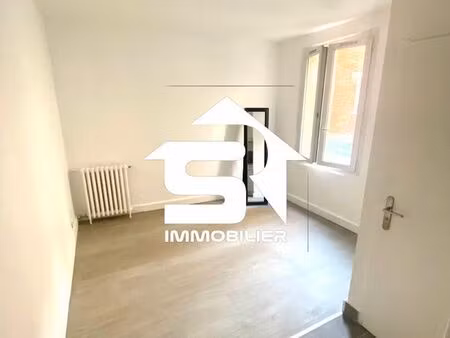 studio 1 pièce 14 m²