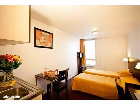 studio 1 pièce 18 m²