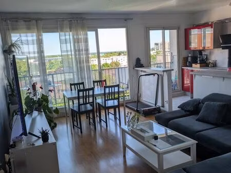 beau f4 lumineux 80m²