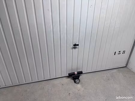 location box garage louvres