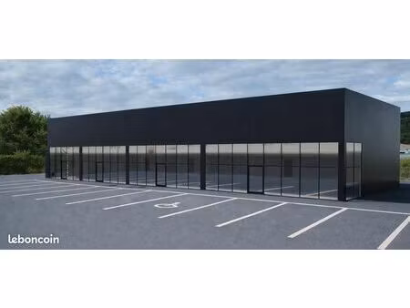 local commercial 200 m²