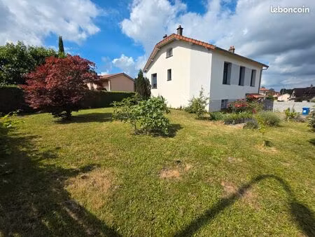 maison 4 pièces avec jardin extérieur