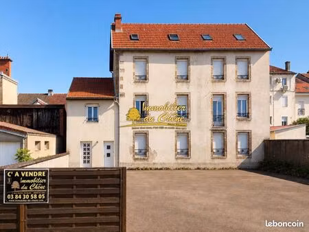 immeuble 240 m² lure