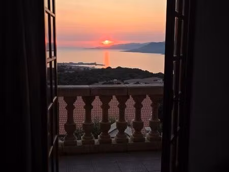 maison avec 4 appartements vue mer