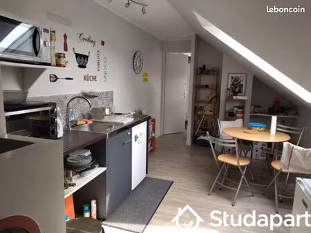 chambre 1 pièce 18 m²