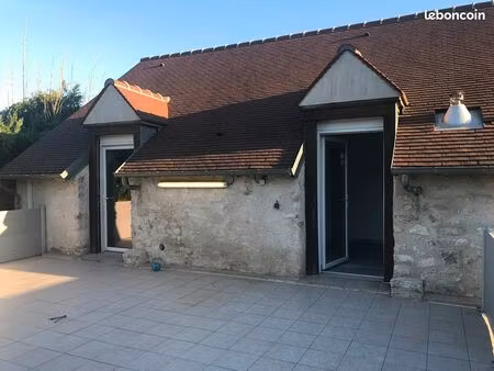 appartement 3 pièces 81 m²