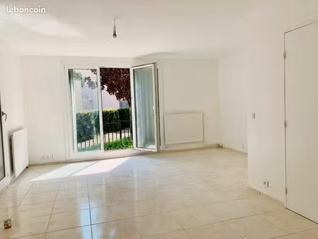appartement avec jardin privé