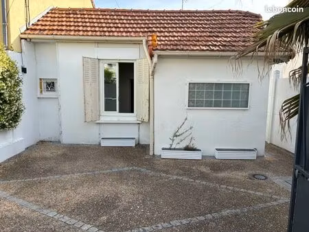 loue petite maison dans cartier calme