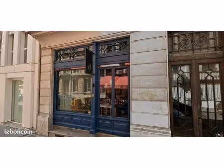 local commercial 91 m²