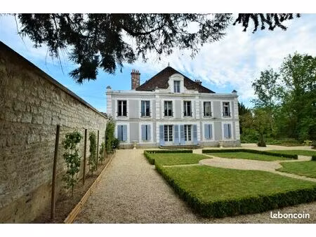 hôtel particulier et son parc