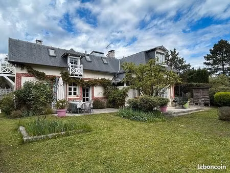 maison 8 pièces 169 m²