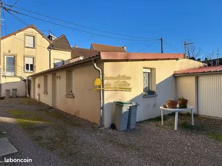 maison 5 pièces 104 m²