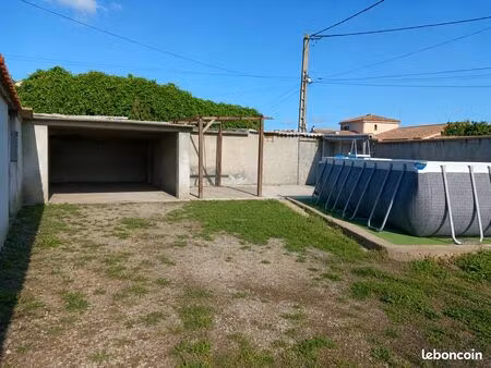 a saisir grande maison 4 faces environ 200m2 avec logement indépendant environ 60 m2 le to