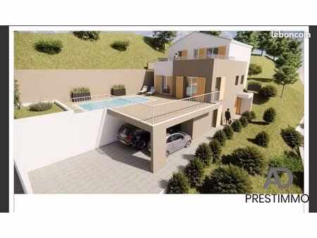 villa 6 pièces 163 m²