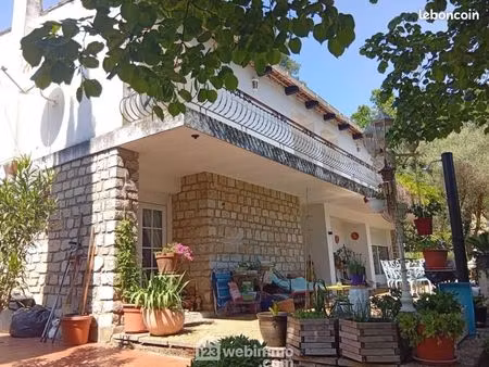 villa 6 pièces 190 m²