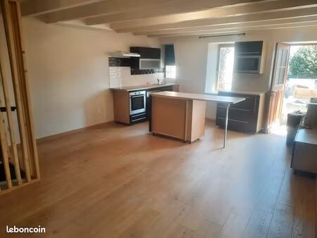 maison de village a louer