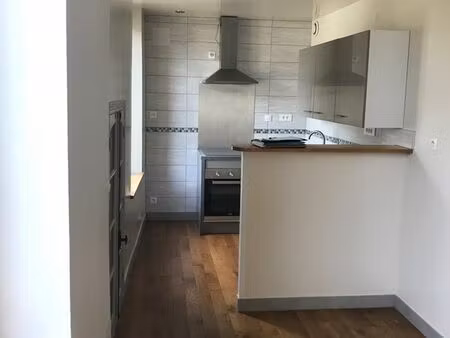 cezy centre - appartement f3 en duplex