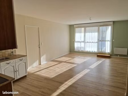 à louer – appartement t2 de 50 m² avec terrasse et parking résidence services seniors jasm