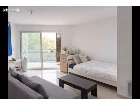 grand studio récent et fonctionelle 35m2