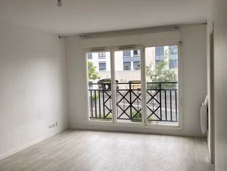 a louer studio à houilles proximité immédiate de la gare