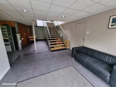bureaux 726 m² – bron parc du chêne – 20 parkings