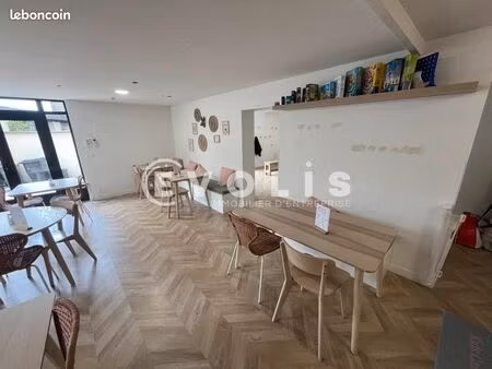local commercial 170 m²