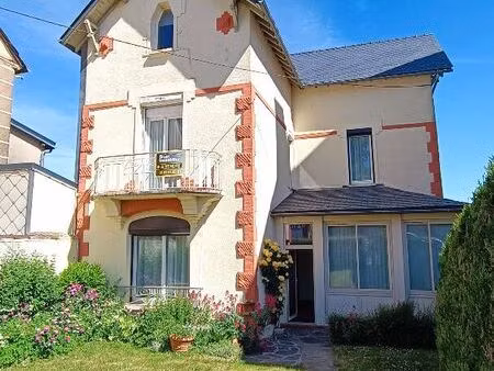 maison 7 pièces 160 m²
