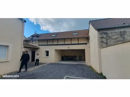 maison de ville à louer