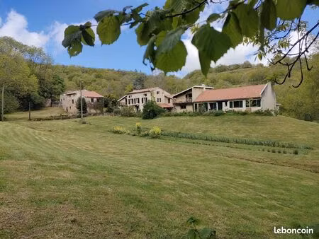 maison 20 pièces 570 m²
