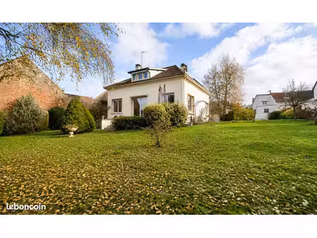 pavillon 5 pièces 130 m²