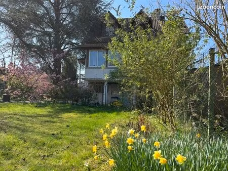 louez une maison de campagne en bord de seine  à l'année