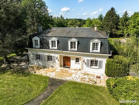propriété 12 pièces 260 m²