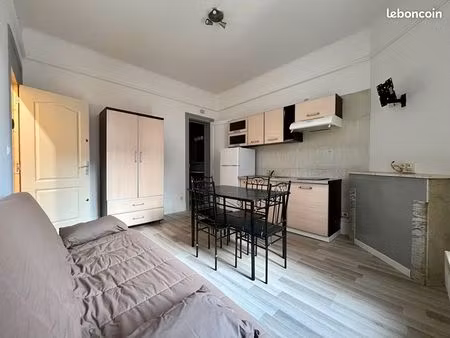 studio 1 pièce 17 m²