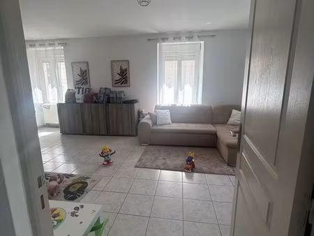 appartement t4 refait à neuf