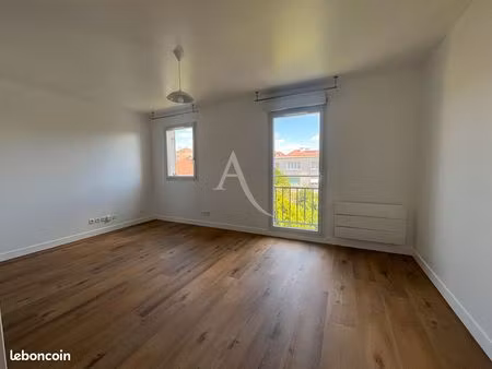 studio 1 pièce 24 m²