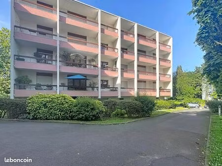 appartement 5 pièces 104 m²