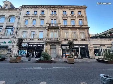 location de bureau rue de la republique avignon