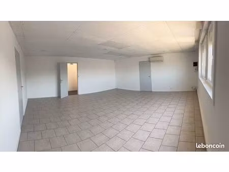 bureau 41m2