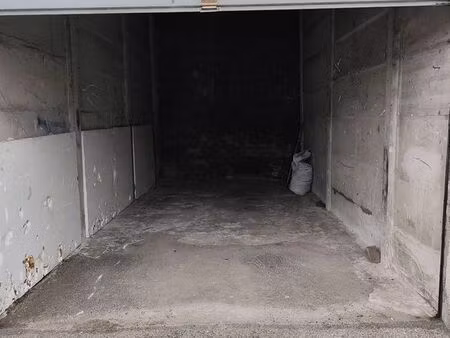 garage à louer – proche centre-ville de peronne (20 m²)