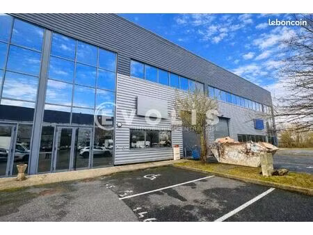 local d'activité 872 m²