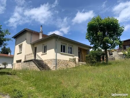 maison 75m2 sur terrain 950m2 à st pierre de rivière
