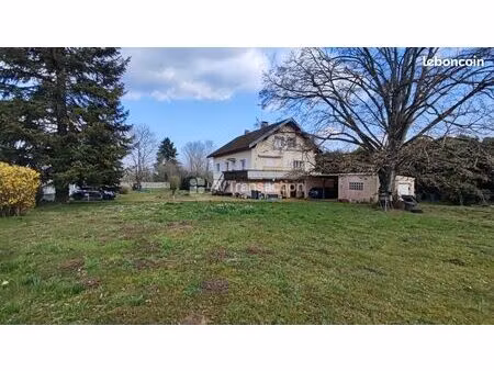 rare sur le secteur – propriété isolée de 300 m² sur 76 ares
