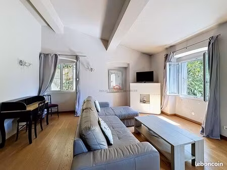 appartement 3 pièces 55 m²