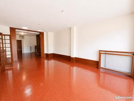 appartement 5 pièces 184 m²