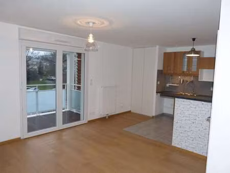 location appartement t1 à noyal-sur-vilaine (35530) : à louer t1 / 34m² noyal-sur-vilaine