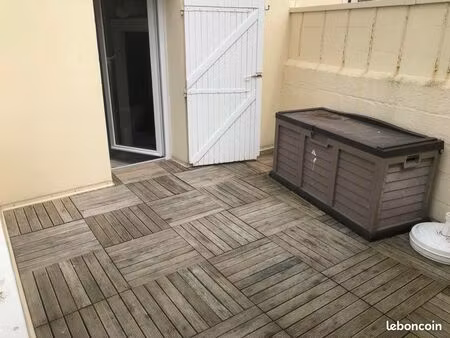 studio 16 m2 et terrasse de 11 m2