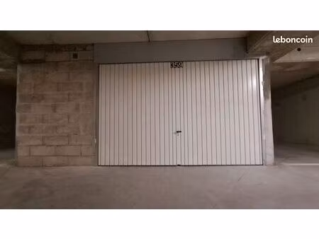 double box 21m² dans copropriété sécurisée