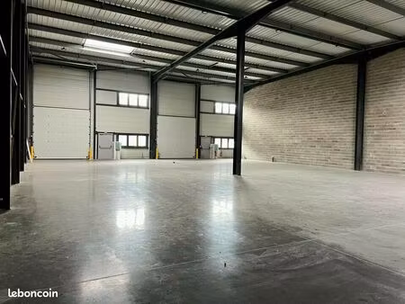 local d'activite 777 m² le mesnil amelot