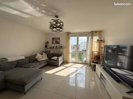appartement 3 pièces 70 m²
